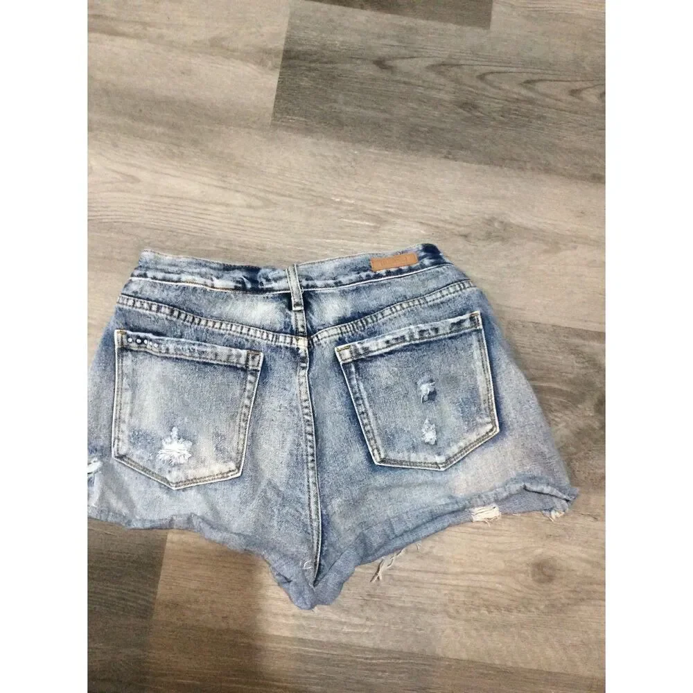 Blank NYC Size 30 destroyed frayed hem cut off jean shorts 2